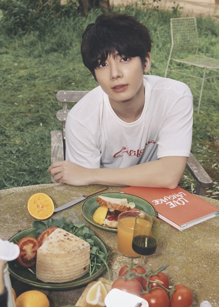 グローバルに活躍する韓国の5人組 TOMORROW X TOGETHER 5月2日配信